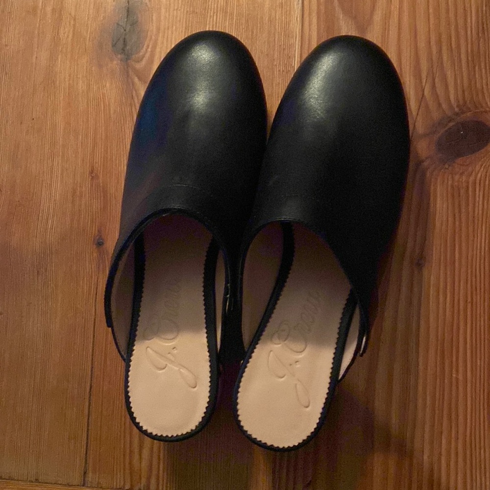 J. Crew Grace leather convertible clogs- black - 8.5